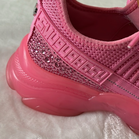 Sparkle pink! Steve Madden’s - Picture 9 of 10